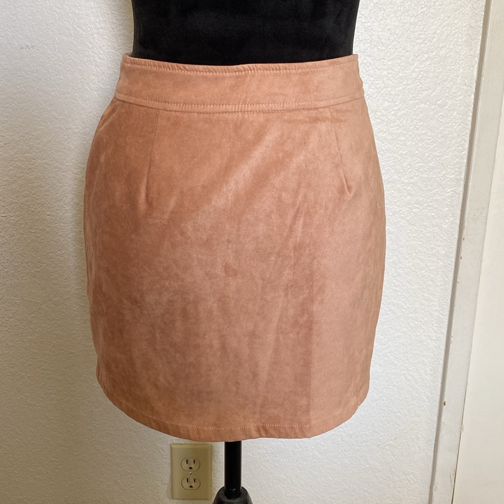 Kendall & Kylie Mauve skirt - Picture 3 of 6